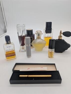 lot of older parfume bottles